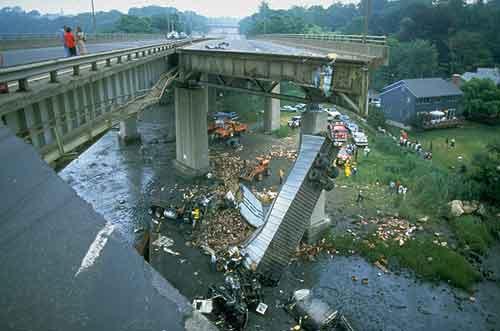 Самые ужасные крушения мостов за последние 100 лет