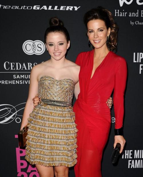 Звездные дети вместе со своими знаменитыми родителями: найдите отличия