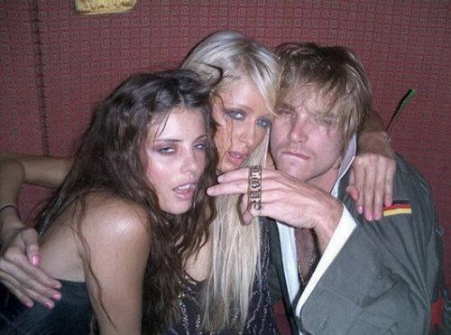 Курьезные фото знаменитостей. Часть 5