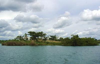 Топ-10 самых доступных островов мира по цене "однушки" в Москве