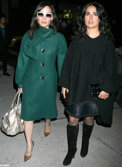 "Крепкий орешек" вывел в свет новую подругу — копию Дэми Мур