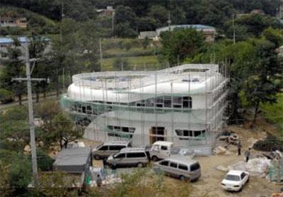 Бывший мэр готовится к новоселью в унитазе