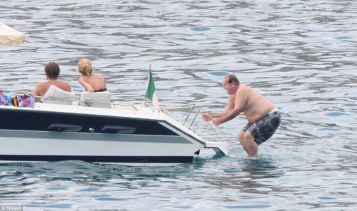 Джека Николсона снова застали с нимфами