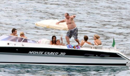 Джека Николсона снова застали с нимфами