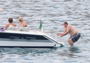 Джека Николсона снова застали с нимфами