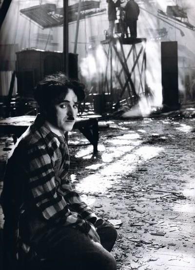 Редкие фотографии всемирно известных звезд. Ч.6