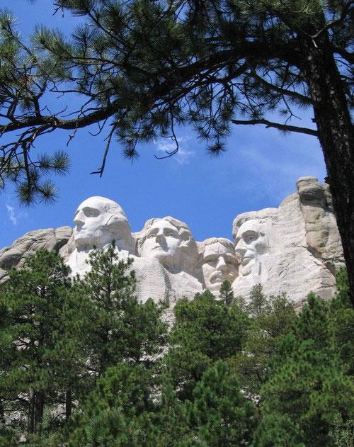 Гора Президентов: памятник в скалах