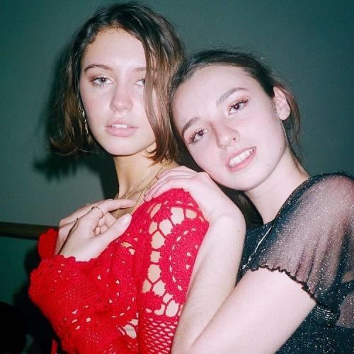 Что творится в Instagram подросших дочерей Дэппа, Кроуфорд, Сталлоне и других звезд