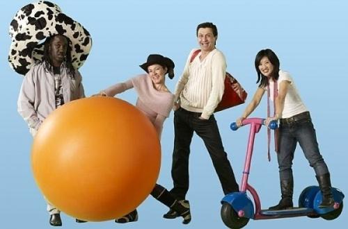 Актеры, спрятанные под масками знаменитых персонажей