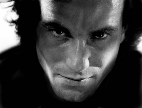 Звезды в неожиданных ракурсах в объективе Майкла Тая