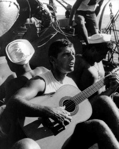 Редкие фотографии всемирно известных звезд. Часть 2