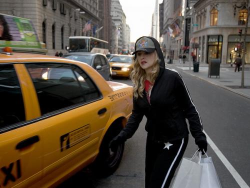 Двойники чудят за знаменитостей