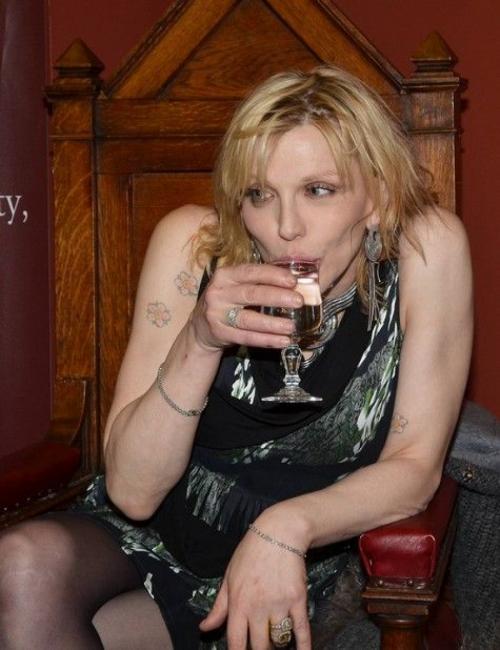 Самые безумные выходки знаменитостей