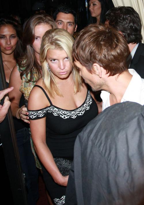 Джессика Симпсон напилась в обществе парикмахера