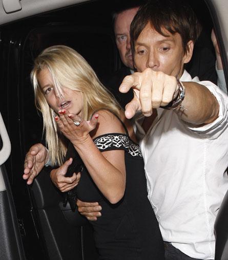 Джессика Симпсон напилась в обществе парикмахера