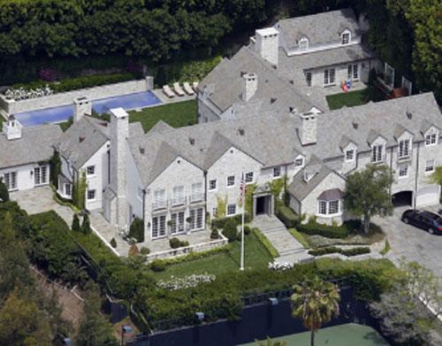 Обитель Тома Круза распахнула врата