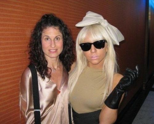 Личные помощники звезд рассказали о причудах хозяев