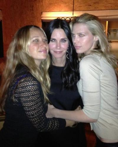 Последние фотографии звезд из Твиттеров