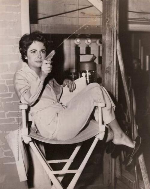 Редкие фотографии всемирно известных звезд. Часть 22