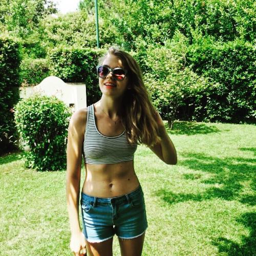 Самые красивые дочки звездных родителей