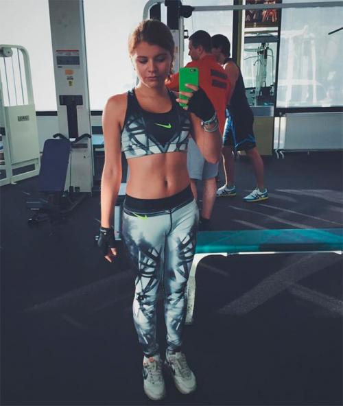 Самые красивые дочки звездных родителей