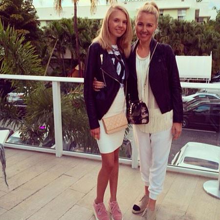 Самые красивые дочки звездных родителей