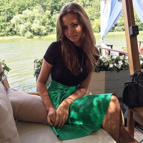 Самые красивые дочки звездных родителей