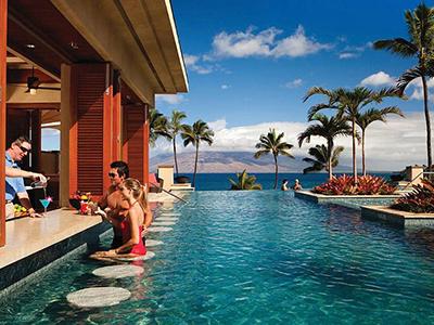 Топ-10 лучших баров, в которые можно заплыть