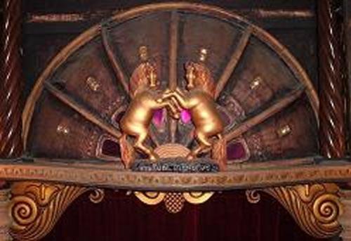 Театрально -туалетные подмостки