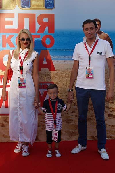 На «Неделе Высокого Юмора» шутили не по-детски