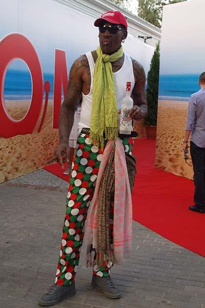 На «Неделе Высокого Юмора» шутили не по-детски