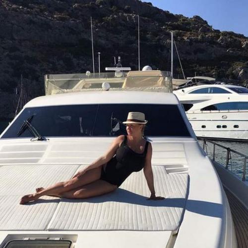 Российские звезды, которые злоупотребляют фотошопом