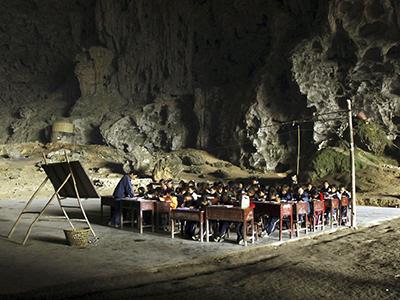 Самая экстремальная дорога в школу