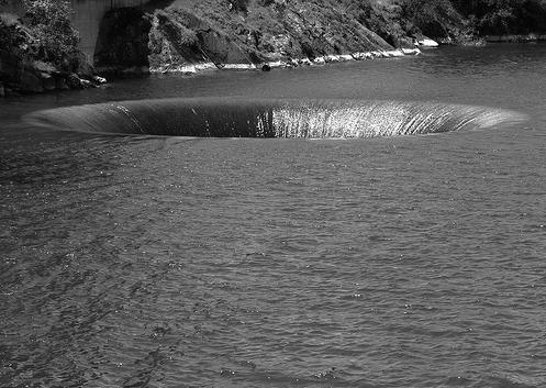 Самые большие дыры нашей планеты