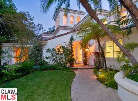 Шэрон Стоун продает дом за  миллионов