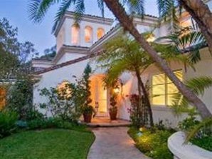 Шэрон Стоун продает дом за  миллионов