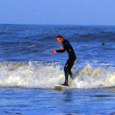 На гребне волны: звёзды-серфингисты