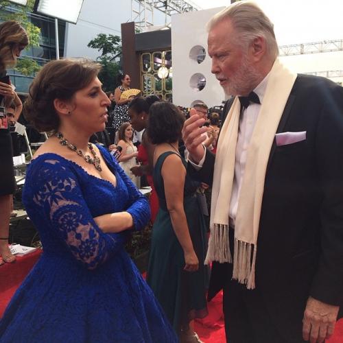 Фото с премии «Эмми» из-за кулис, опубликованные в Instagram