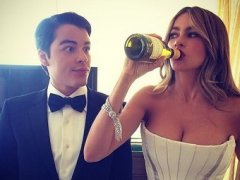 Фото с премии «Эмми» из-за кулис, опубликованные в Instagram