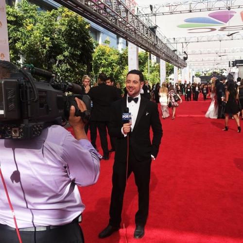 Фото с премии «Эмми» из-за кулис, опубликованные в Instagram