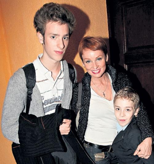 Знаменитые матери-одиночки: звезды, в одиночку воспитывающие детей