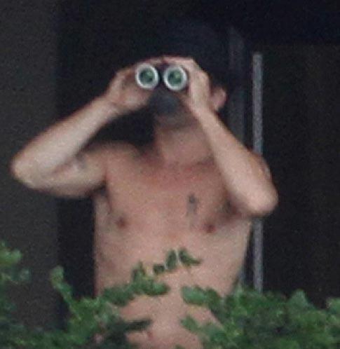 Колин Фаррелл бросил новорожденного сына