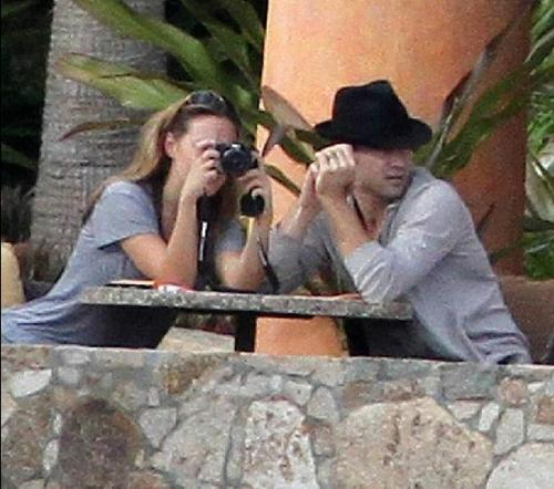 Колин Фаррелл бросил новорожденного сына