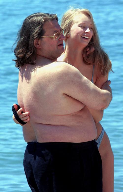 Звездные пары с большой разницей в возрасте