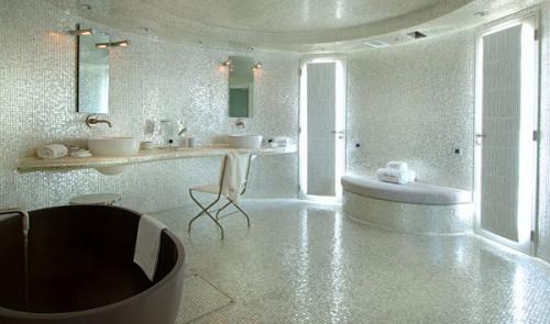 Шестизвездочный отель на Карибах