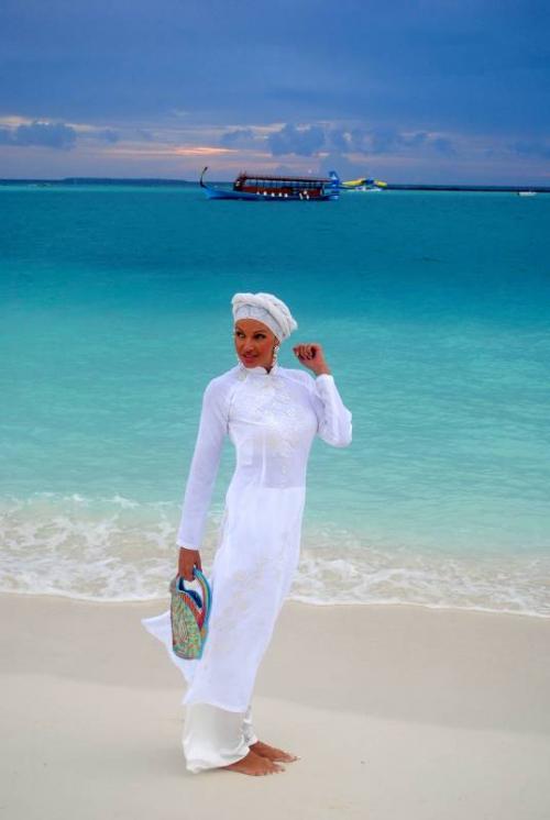 Эвелина Бледанс выложила фотоотчет отдыха на Мальдивах