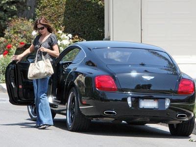 Супермодель Синди Крауфорд выбрала для себя Bentley.