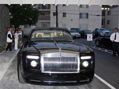 Голливудский автопарк : на чем ездят звезды