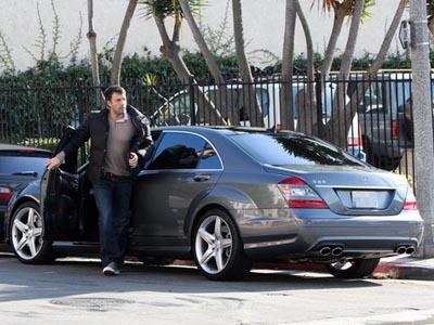 Звезда «Перл Харбора» Бен Аффлек ездит на респектабельном Mercedes Benz.
