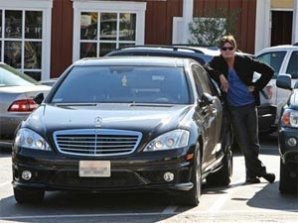 Голливудский автопарк : на чем ездят звезды